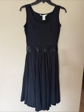 Diane von Furstenberg black dress, size 6